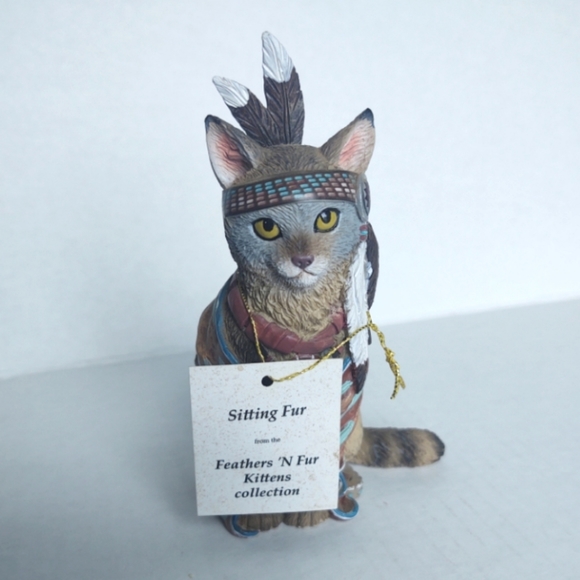 Hamilton Collection Sitting Fur Feathers 'N Fur Kittens figurine - Picture 3 of 8